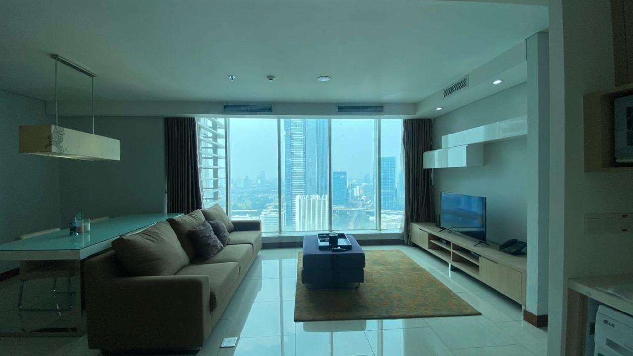The H Tower Rasuna Suites Kuningan Jakarta By Villaloka Exterior photo