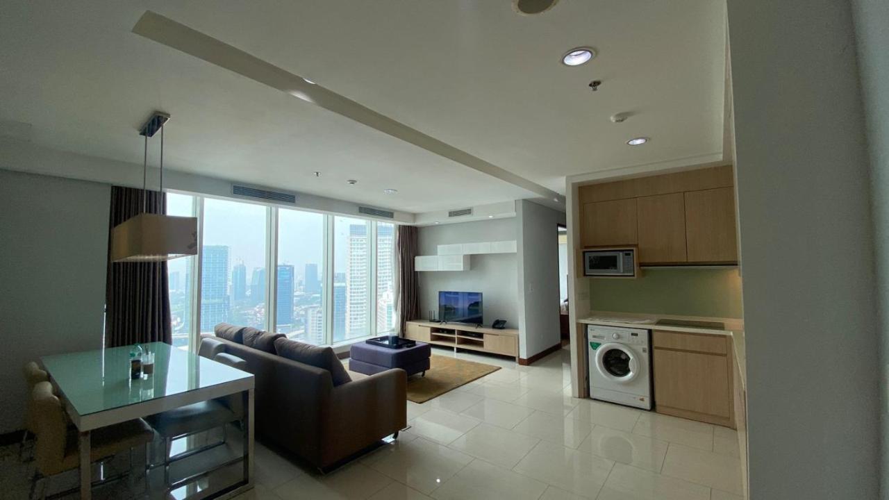 The H Tower Rasuna Suites Kuningan Jakarta By Villaloka Exterior photo
