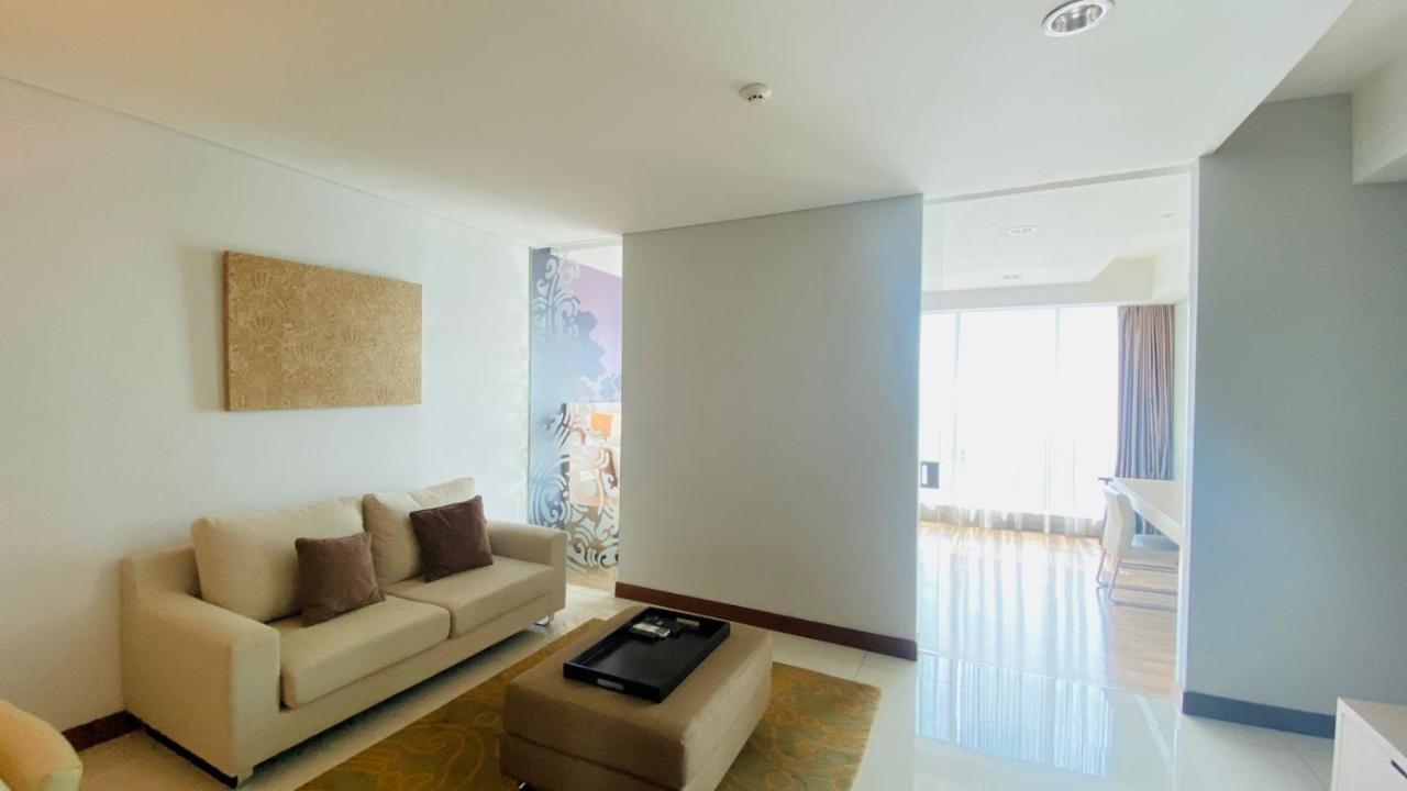 The H Tower Rasuna Suites Kuningan Jakarta By Villaloka Exterior photo