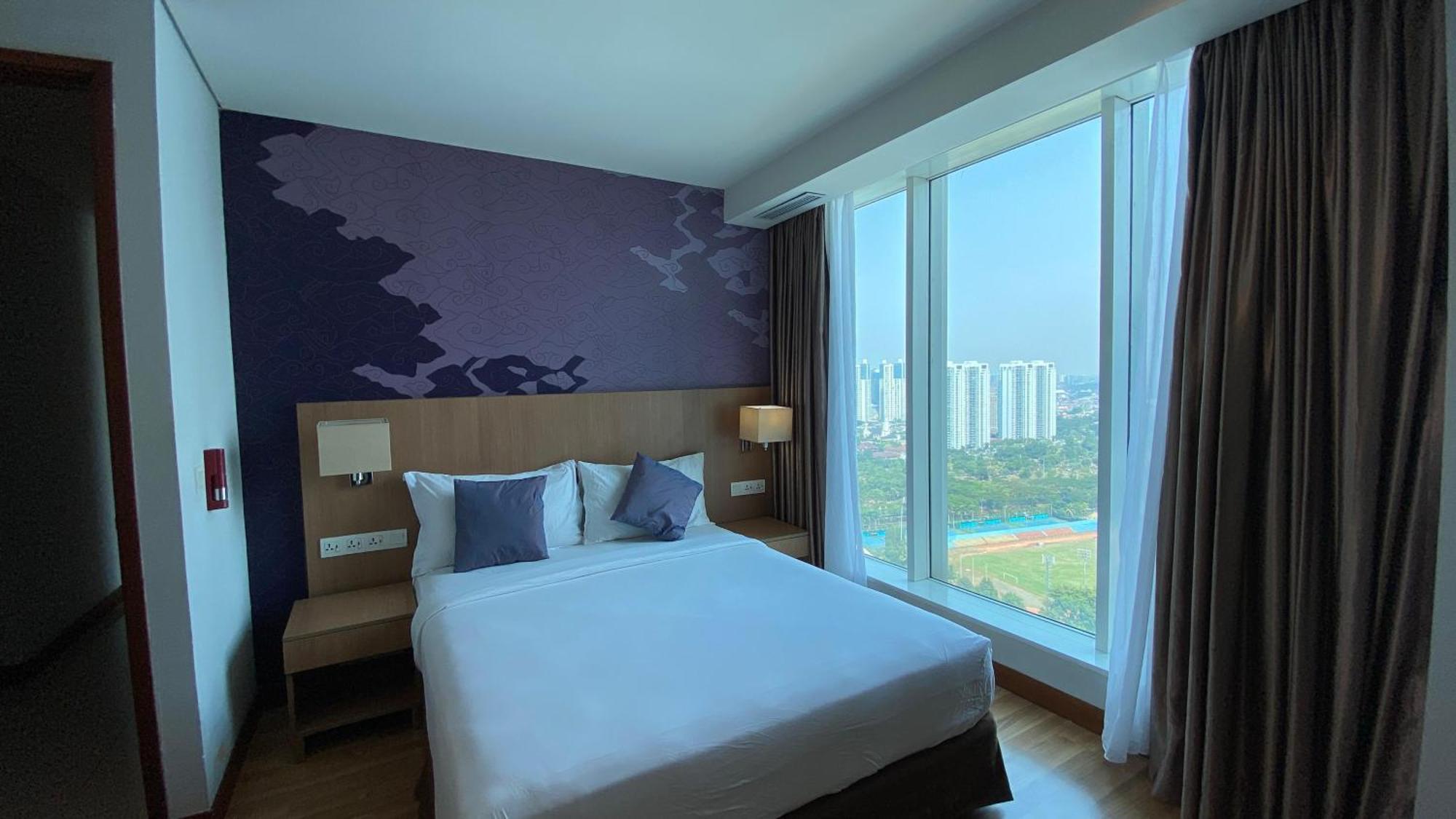 The H Tower Rasuna Suites Kuningan Jakarta By Villaloka Exterior photo