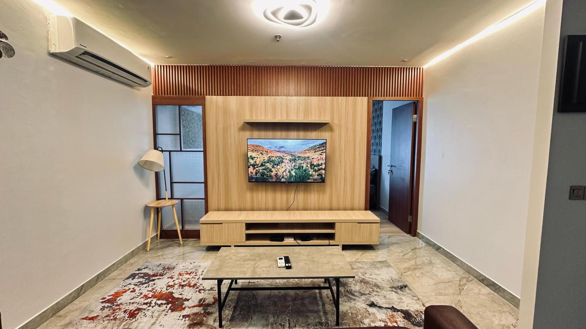 The H Tower Rasuna Suites Kuningan Jakarta By Villaloka Exterior photo