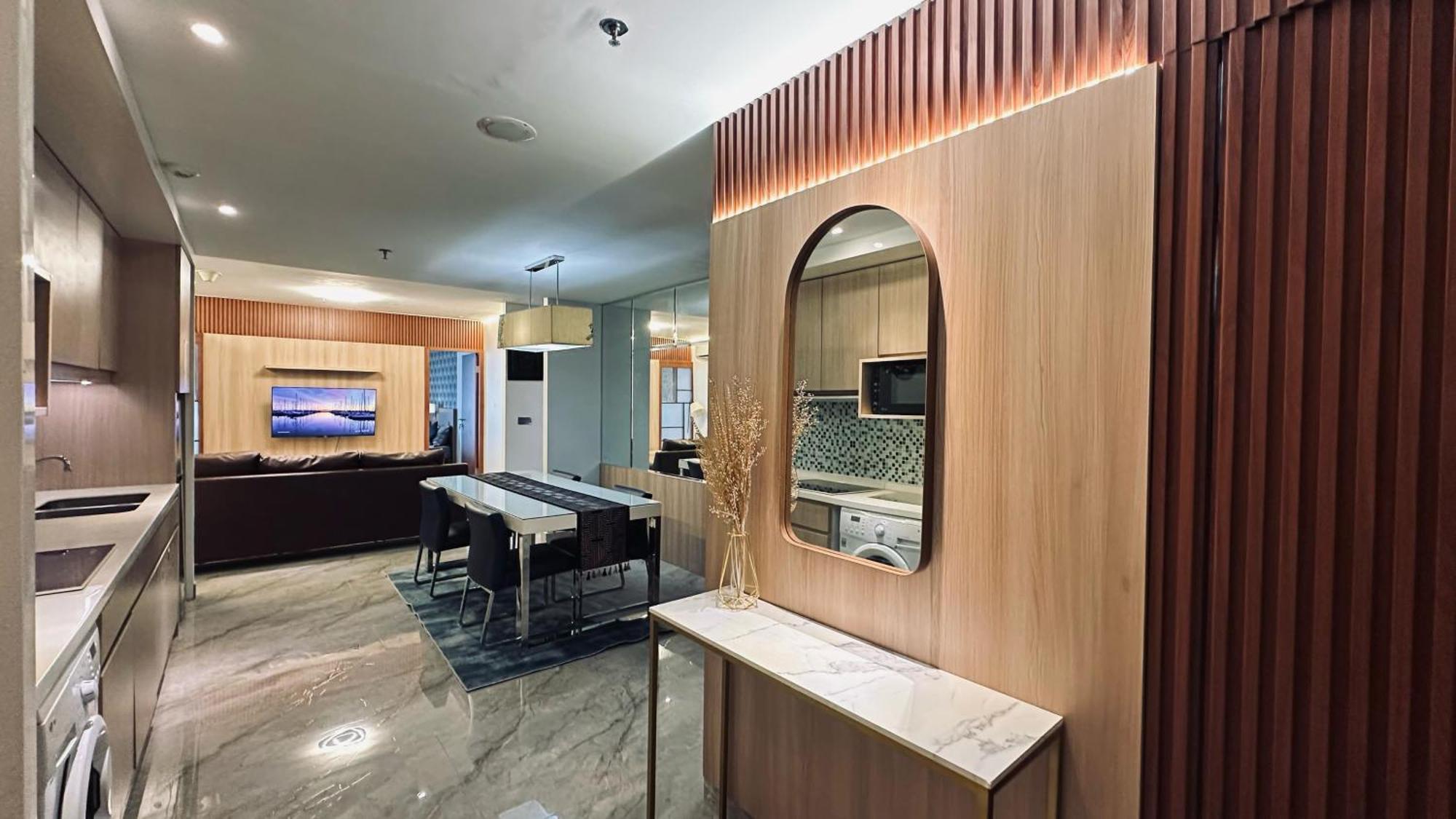 The H Tower Rasuna Suites Kuningan Jakarta By Villaloka Exterior photo